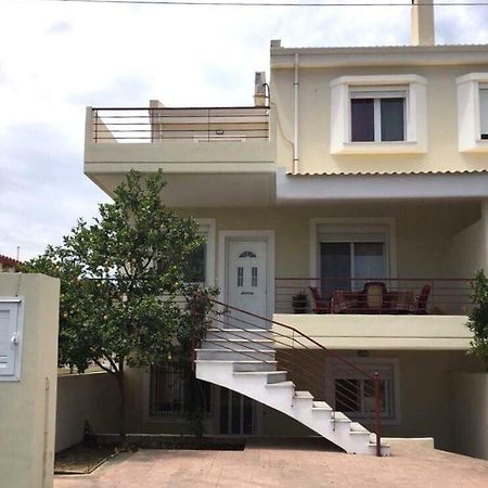 Amazing House In Kiato Near The Beach ภายนอก รูปภาพ